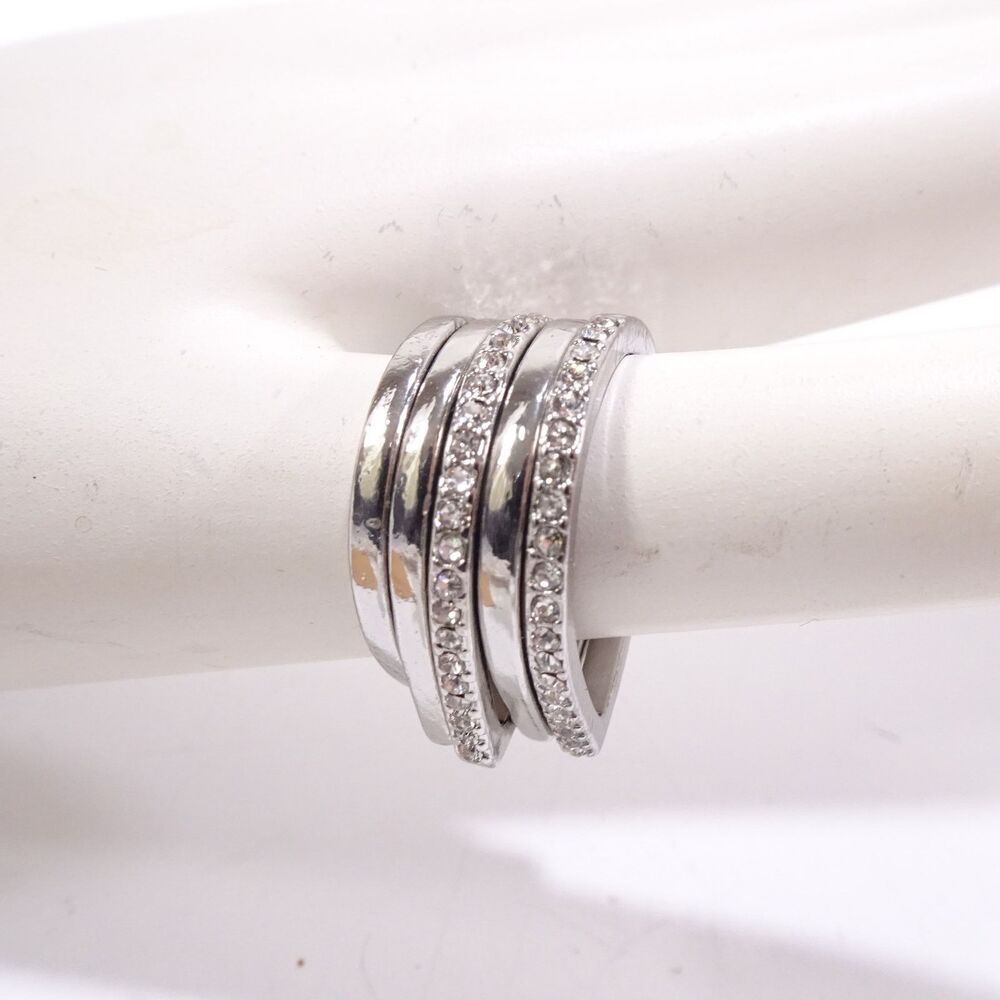 Banana Republic Women's Silver Crystal Pave V Stackable Ring Sz 6 NWT 45 - Picture 6 of 13